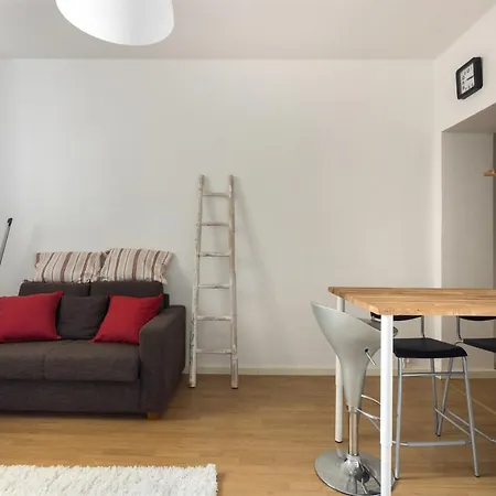 Apartment Wehost Itainen Alppirinne